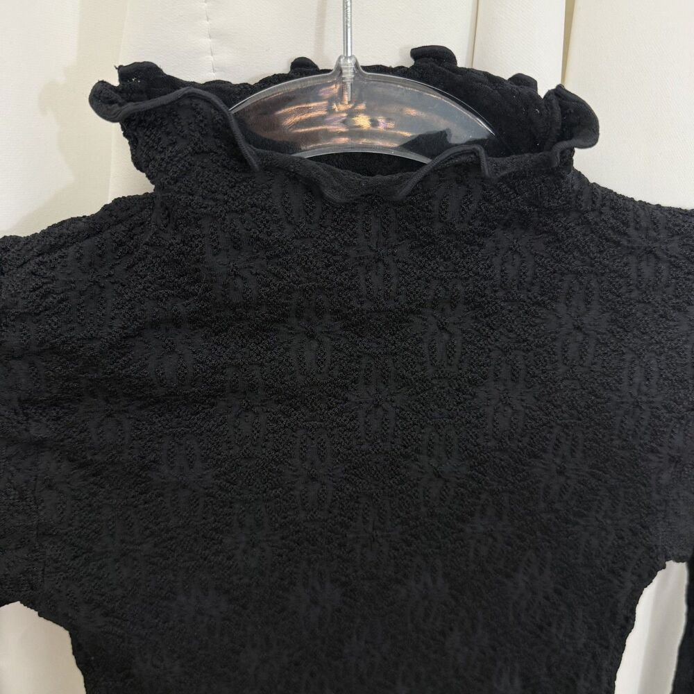 FREE PEOPLE Intimately Lettuce Edge Mock Lace Stretch Top XS Black Slim B84 - Picture 3 of 5